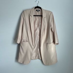 Misguided blush pink long blazer with cropped sleeves. Size US 4 open front